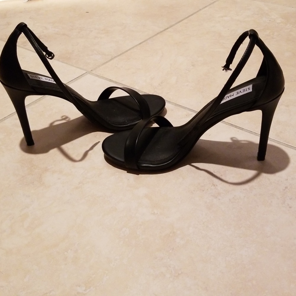 Steve Madden black leathet high heel sandals